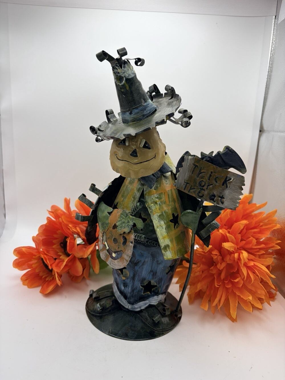 Vintage Halloween Decor. With A Bouncy Head.